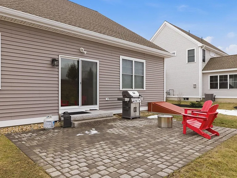 40 Sage Ln — Photo 34