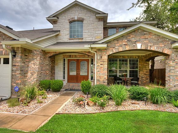 2nd image of 2204 Barnett Dr
