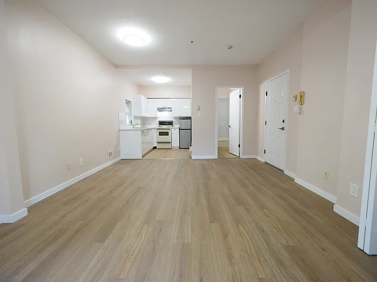 345 W 15th Ave #2 — Photo 3