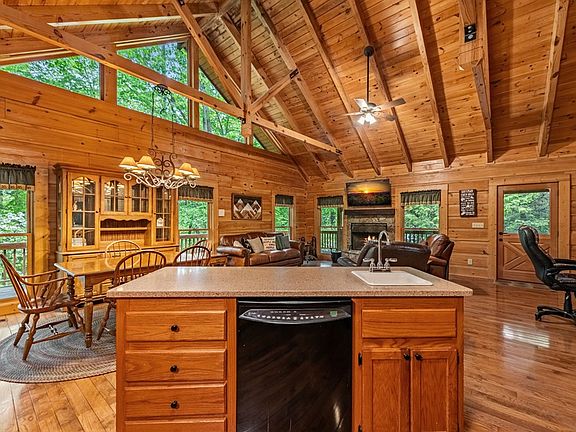 26th image of 66 Windy Hill Dr