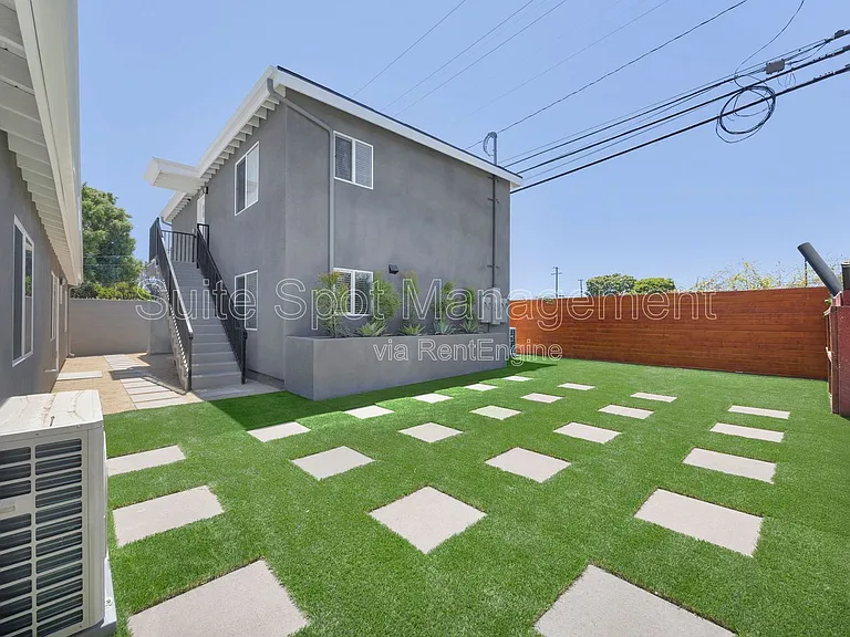 1603 Vuelta Grande Ave #1607-A3 — Photo 18