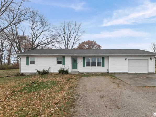 103 Middleton St, Iuka, IL 62849