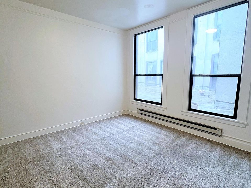 1st image of 1915 Hewitt Ave #203