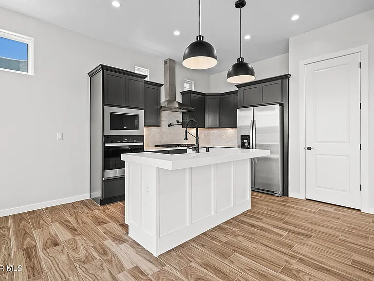 13992 Margaret Ponce Ave — Photo 23