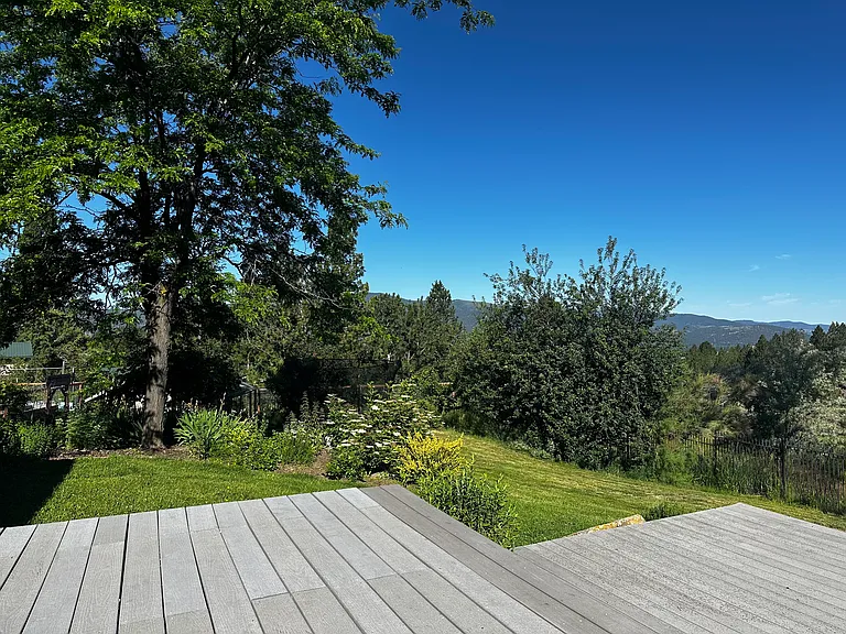 2750 Terrace Dr — Photo 31