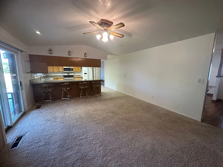 2268 S 2350 E — Photo 33