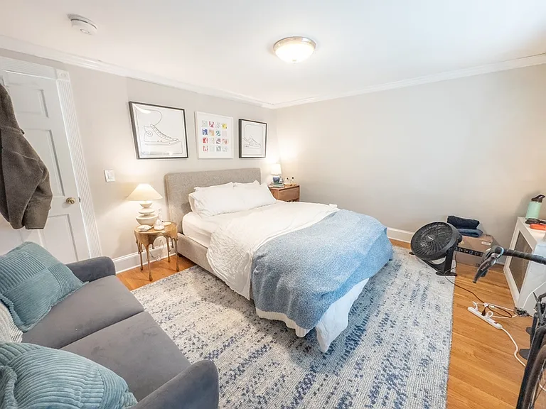 68 Pleasant St #2 — Photo 7