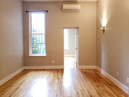 Rented by Signature Property Realty | media 37