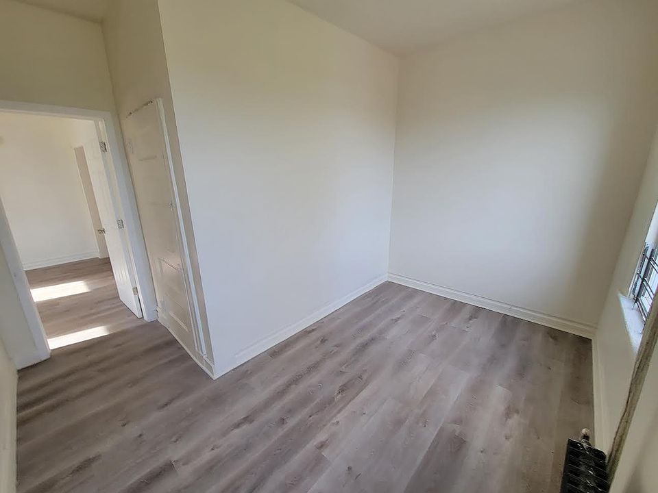 1st image of 548 15th Ave #1