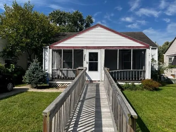 2287 Howey Rd, Columbus, OH 43211