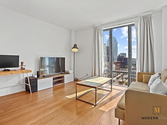 5th image of 4728 11th St #6D