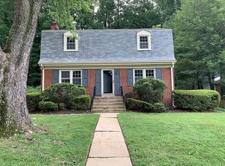 6521 Oakwood Dr, Falls Church, VA 22041