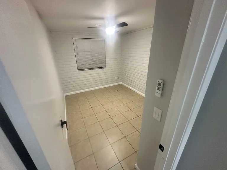 569 Campbell St — Photo 9