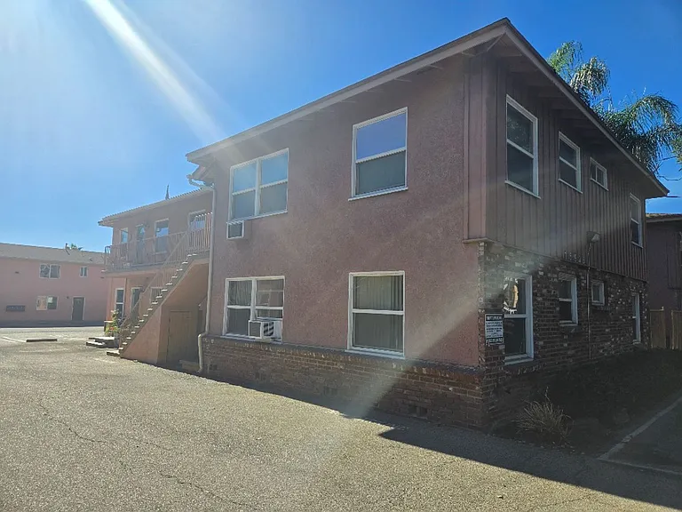 15908 Sherman Way #5 — Photo 8