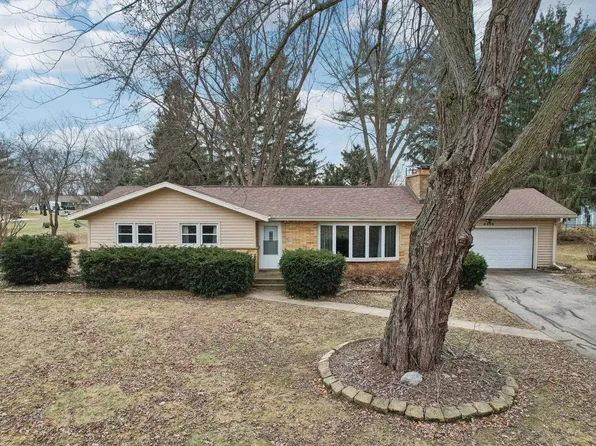 6509 Linden Circle, Windsor, WI 53598