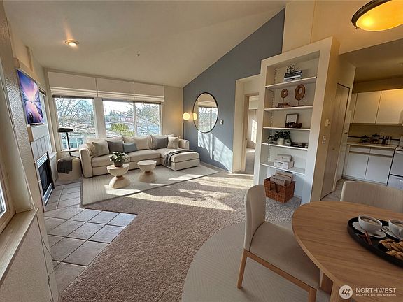 4th image of 11130 SE 208th Street #G204
