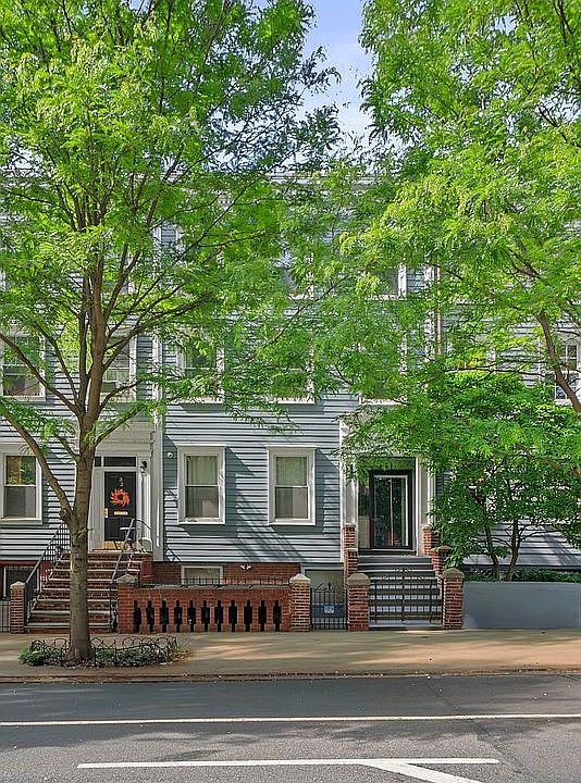 1st image of 30 Bergen St