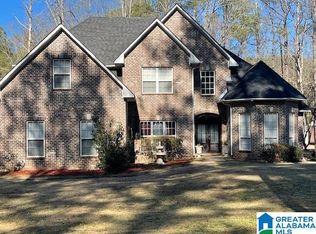135 Bentley Ln SE, Bessemer, AL 35022