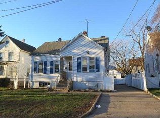 110 S Lawrence Ave, Somerset, NJ 08873