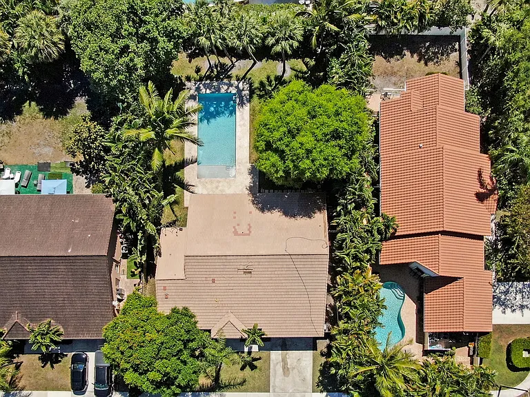 1680 SW 14th Dr — Photo 8