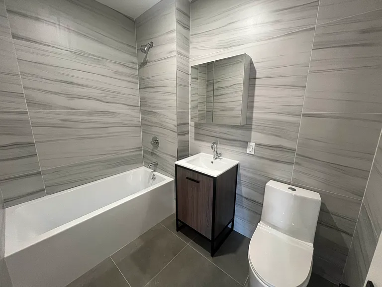 2909 Avenue D #1A — Photo 7