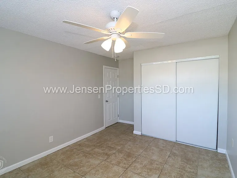 135 The Cir #B — Photo 7