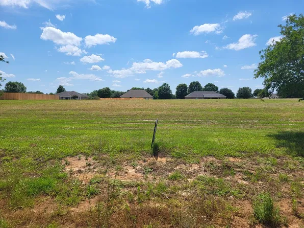 10 County Road 49, Headland, AL 36345