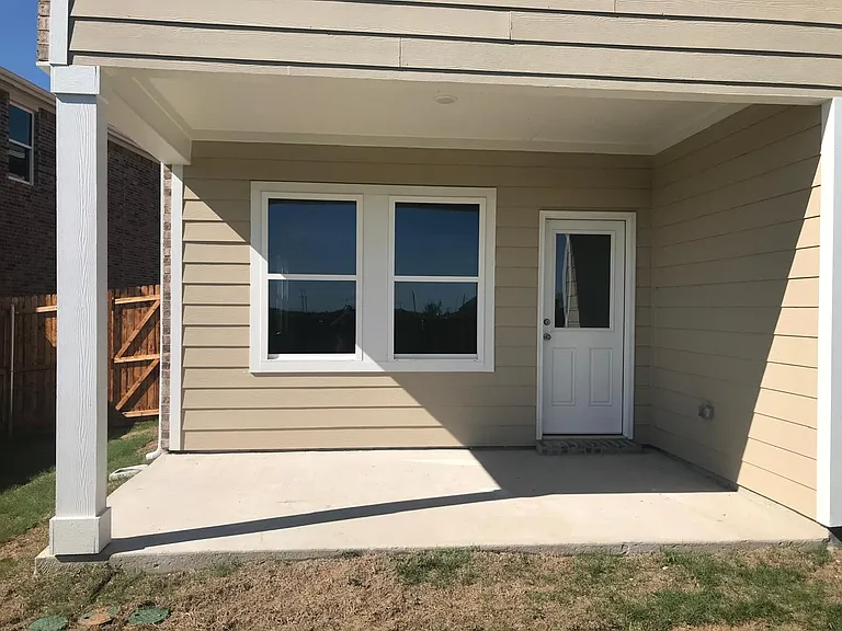 203 Bradford Dr — Photo 42