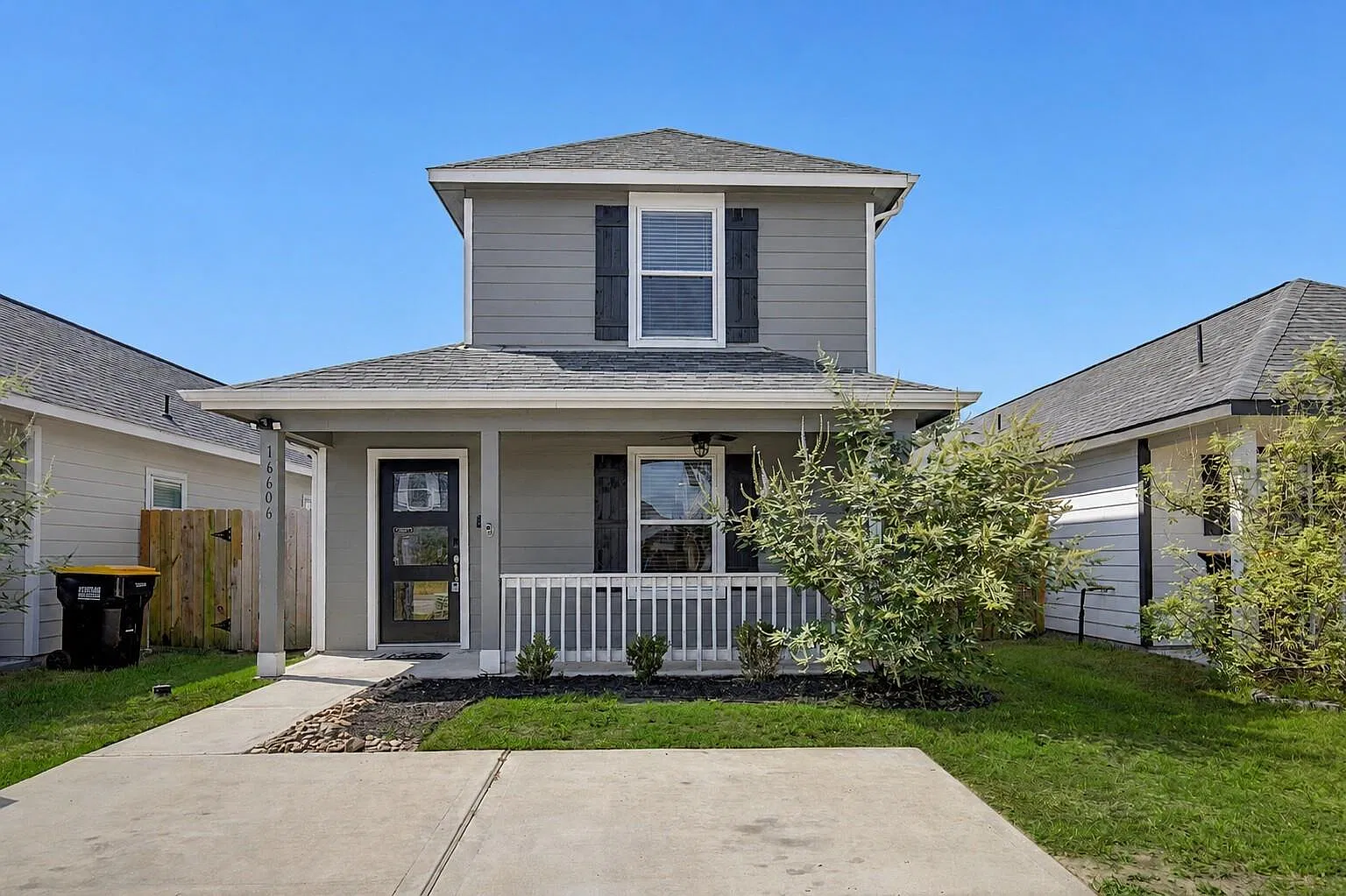 3 bed, 2.0 bath, 1191 sqft, $1,600 — Photo 1