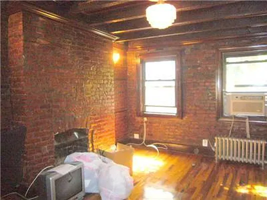 Rented by Adina Realty | media 15