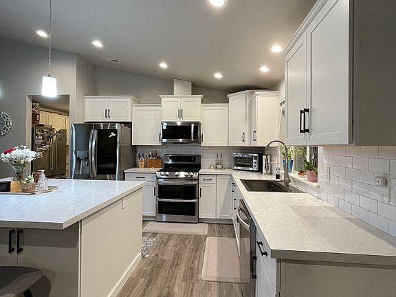 Large Kitchen