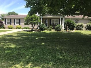 105 Wabash Ave, Worthington, IN 47471