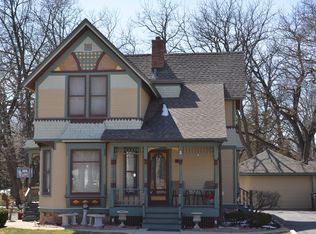 22 High Rd, Cary, IL 60013