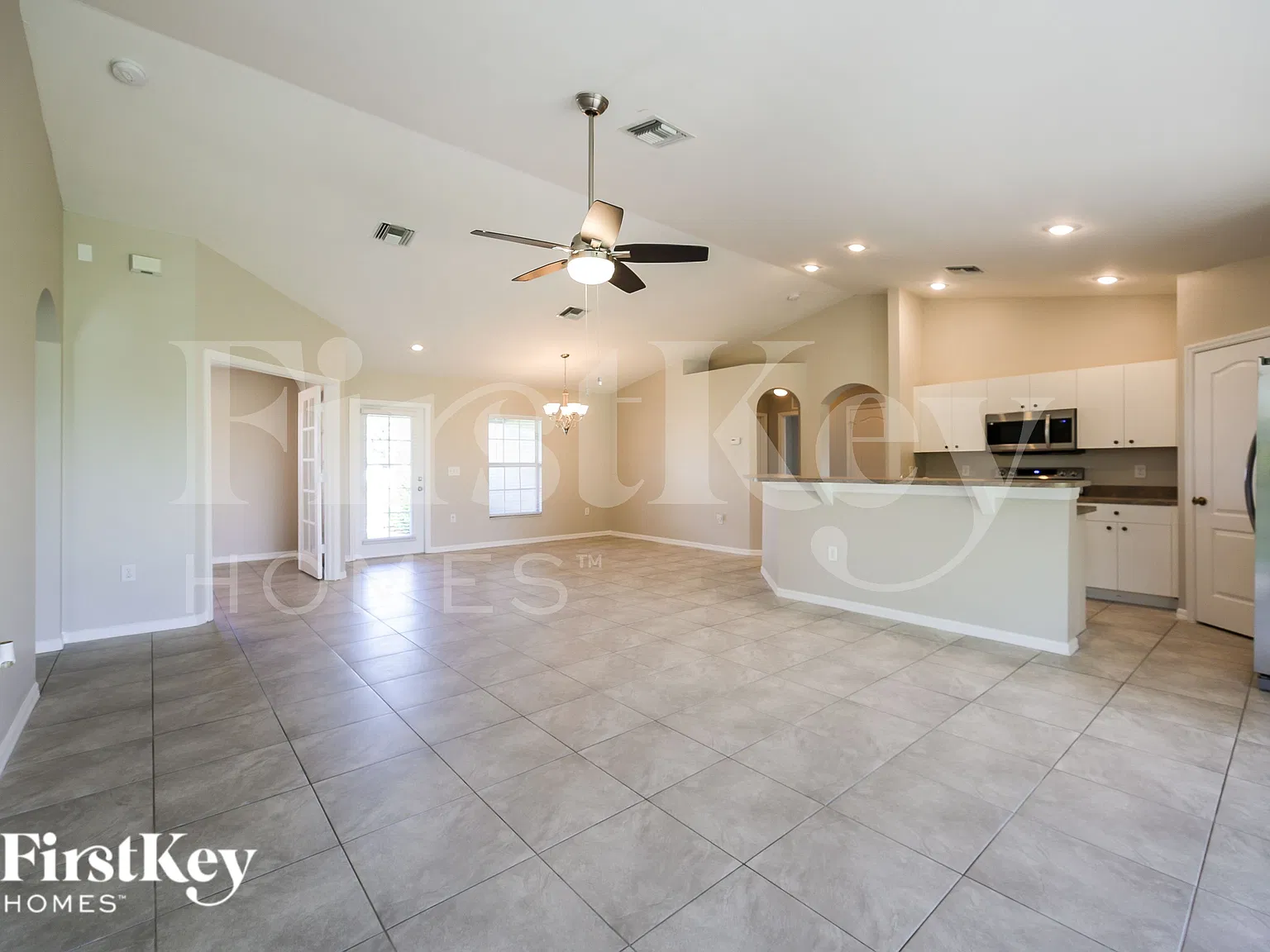 3 bed, 2.0 bath, 1666 sqft, $1,565 — Photo 4