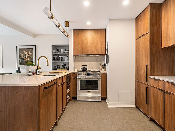 3rd image of 470 W 24th St APT 15J