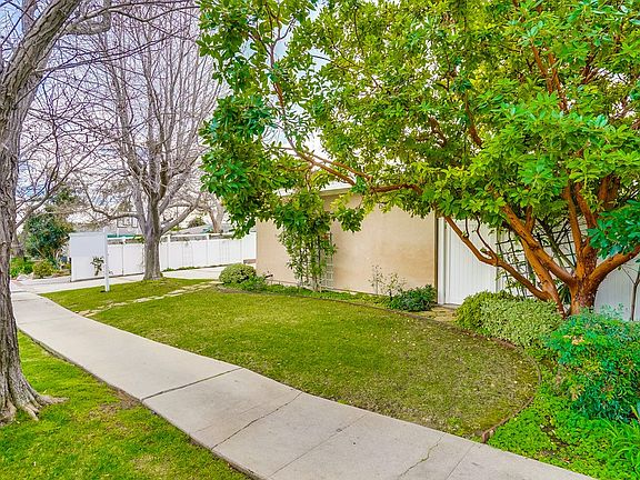 5th image of 1833 W Chandeleur Dr