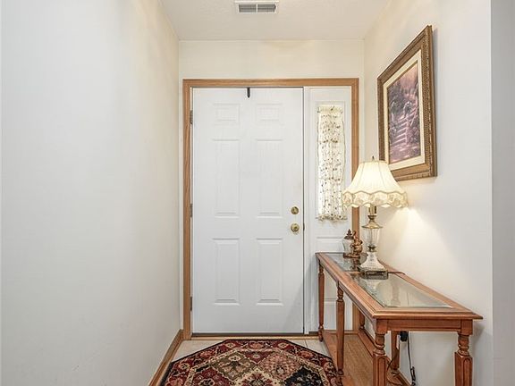 3rd image of 1432 Waters Edge Dr