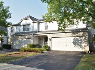 1468 Garnet Cir, Hoffman Estates, IL