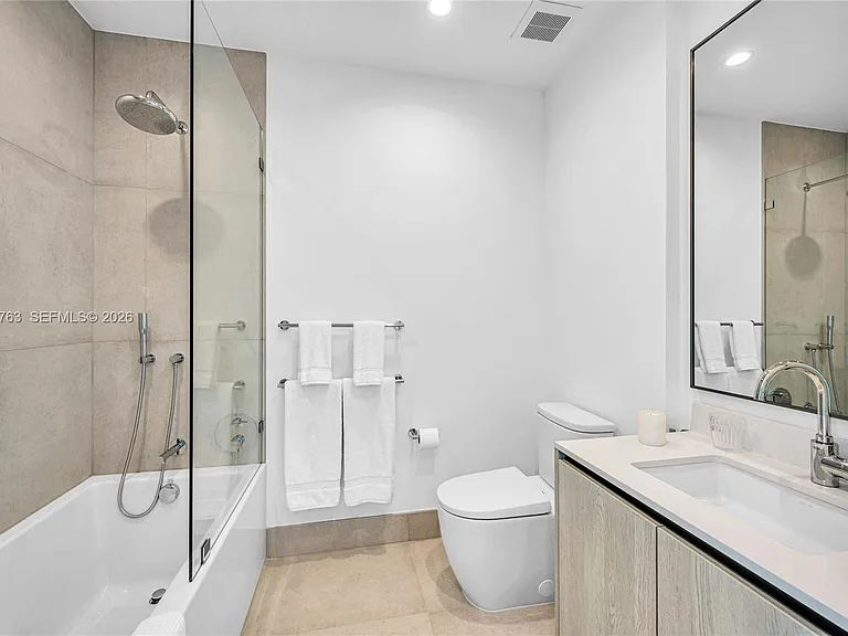 9201 E Bay Harbor Dr #Penthouse 809 — Photo 22