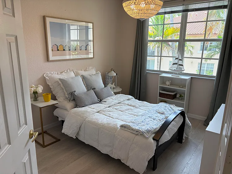 1803 N Flagler Dr #310 — Photo 10