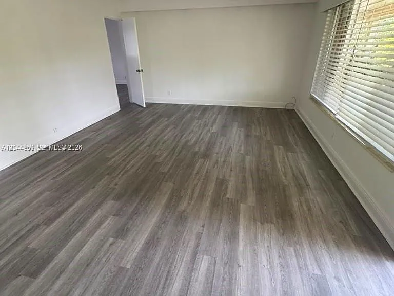 2396 NE 5th Ave — Photo 3