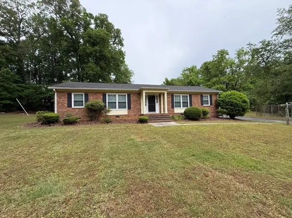 1200 Edgemont Rd #2, Greensboro, NC 27406