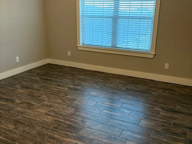 1801 & 1803 SW Stonegrove Rd — Photo 5