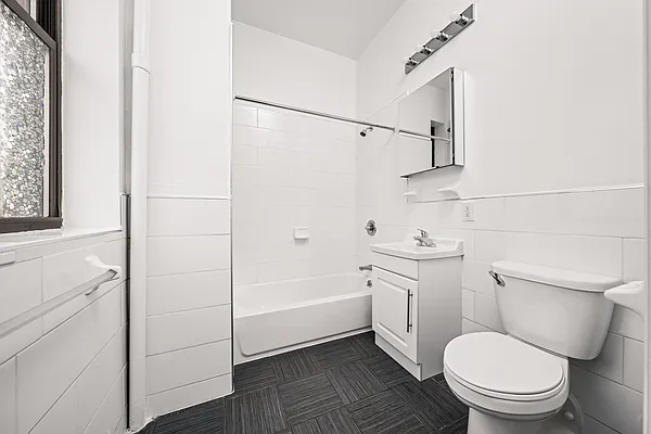 Rented by REAL New York | media 5