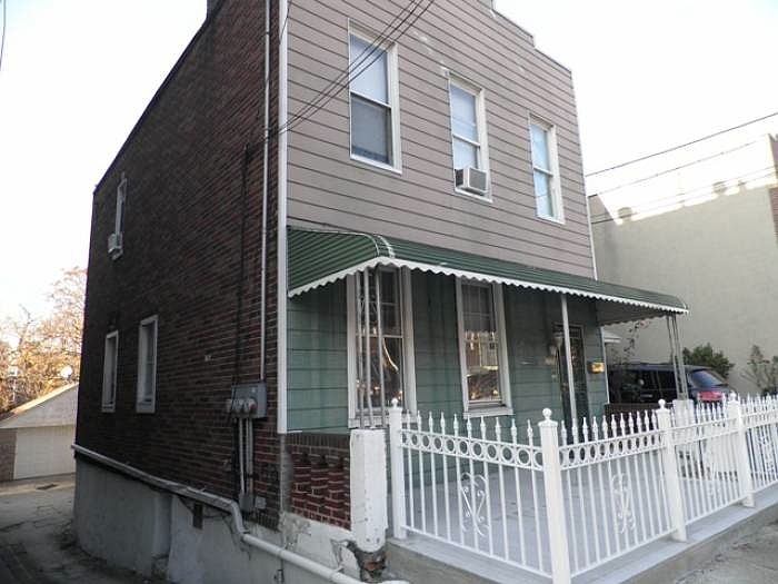 1st image of 2558 45th St