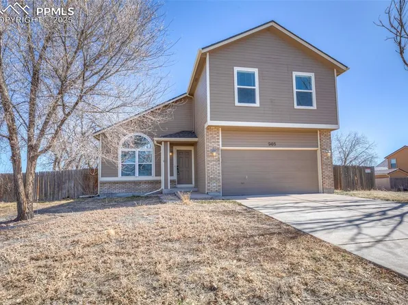946 Lake Ave, Fountain, CO 80817