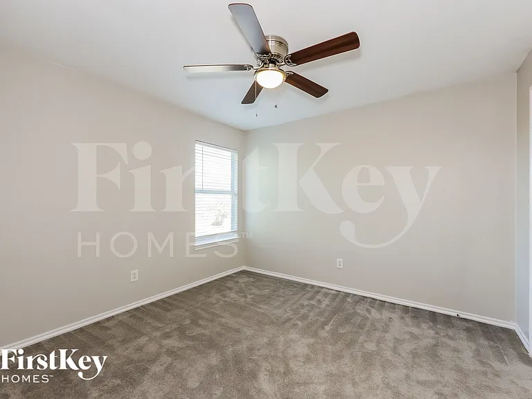 7060 Chapelridge Dr — Photo 12