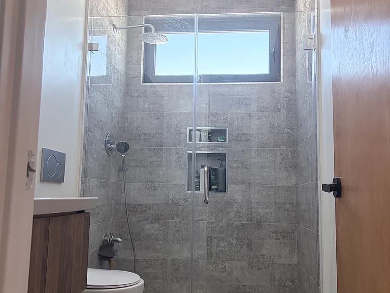 2472 Desire Ave — Photo 5