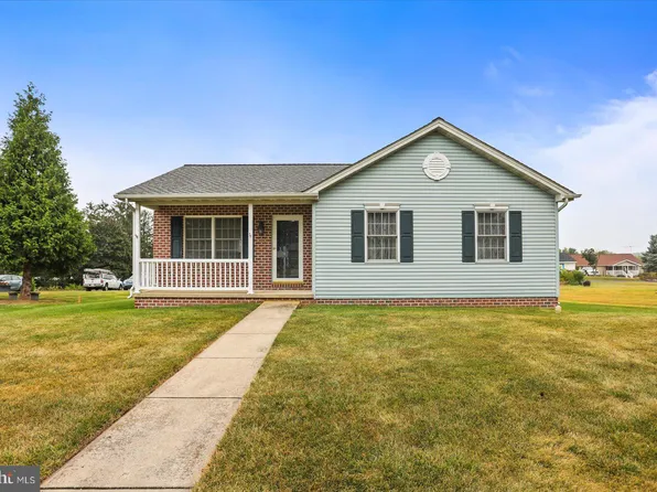 209 S Columbus Ave, Littlestown, PA 17340