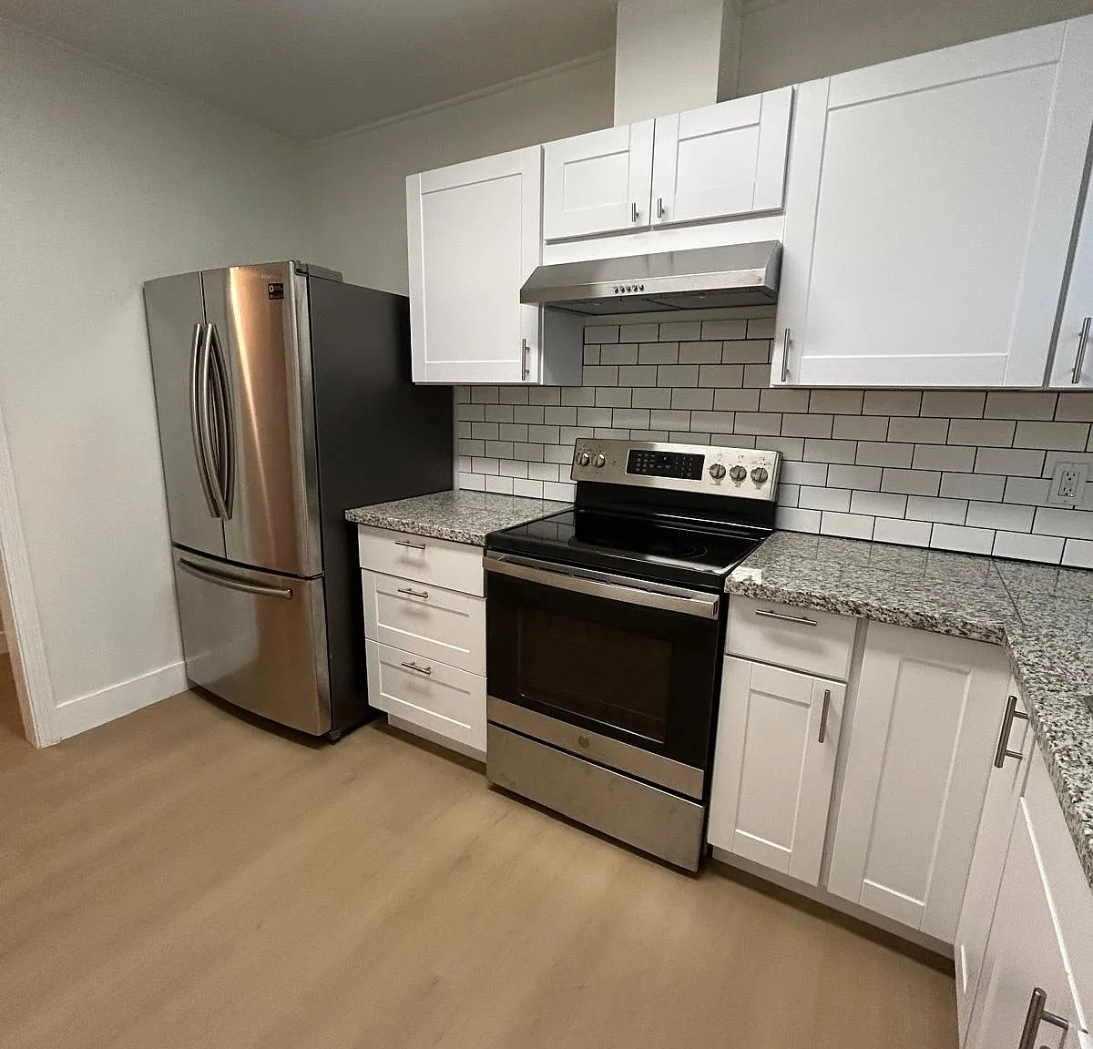 1 bed, 867 sqft, $1,450 — Photo 4